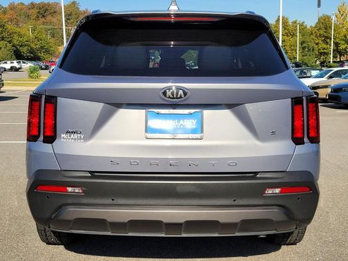 2021 Kia Sorento S