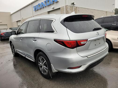 2017 INFINITI QX60 Base