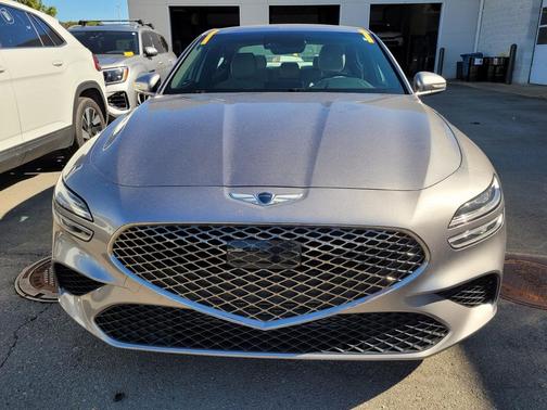 2023 Genesis G70 2.0T RWD