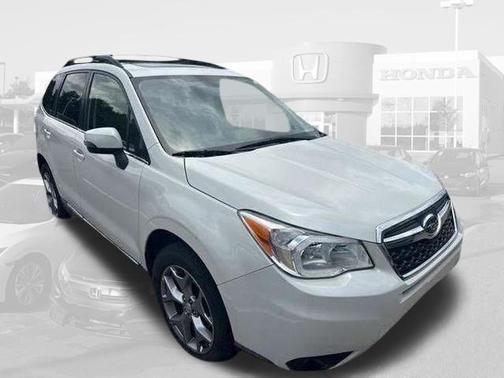Crystal White Pearl 2016 Subaru Forester 2.5i Touring