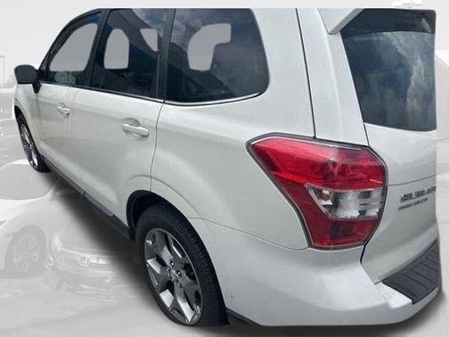 Crystal White Pearl 2016 Subaru Forester 2.5i Touring