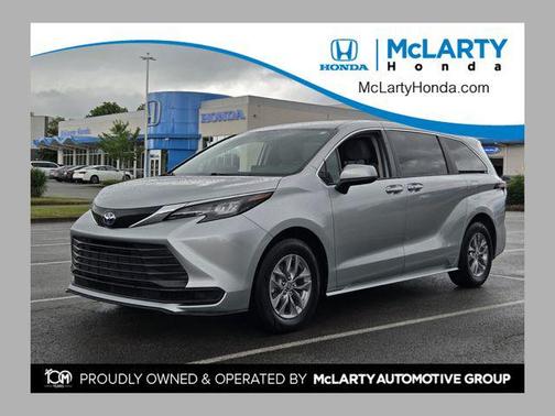 Celestial Silver Metallic 2024 Toyota Sienna LE