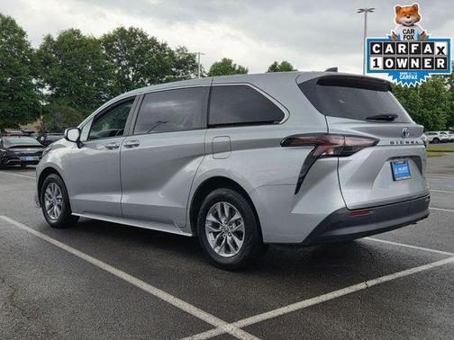 Celestial Silver Metallic 2024 Toyota Sienna LE