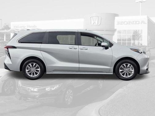 Celestial Silver Metallic 2024 Toyota Sienna LE
