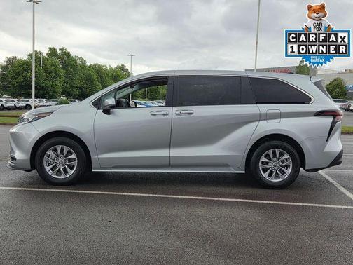 Celestial Silver Metallic 2024 Toyota Sienna LE