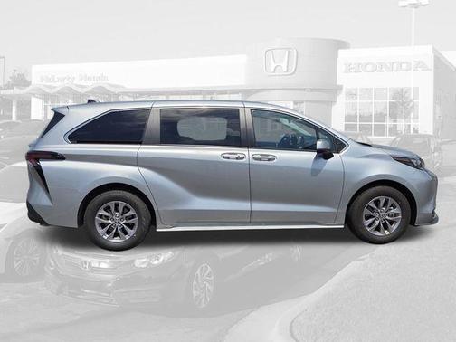 Celestial Silver Metallic 2024 Toyota Sienna LE