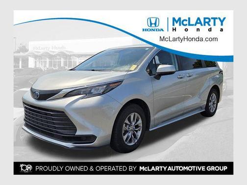 Celestial Silver Metallic 2024 Toyota Sienna LE