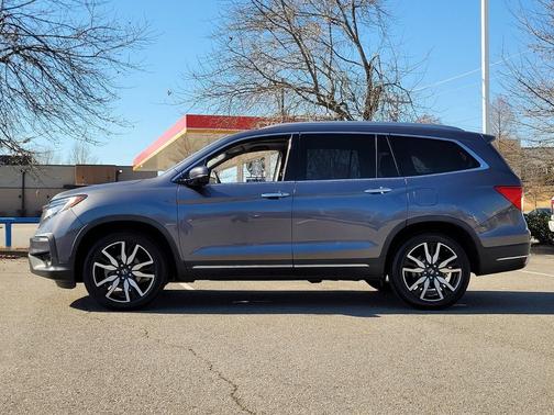 2022 Honda Pilot Touring 8-Passenger