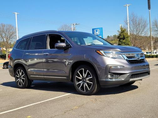 2022 Honda Pilot Touring 8-Passenger