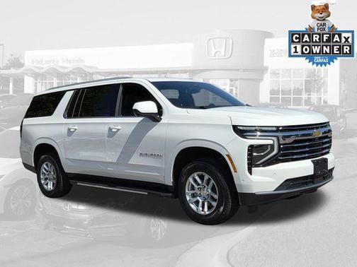 Summit White 2025 Chevrolet Suburban LT