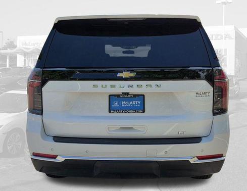 Summit White 2025 Chevrolet Suburban LT