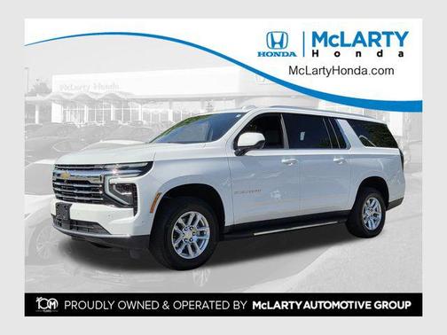 Summit White 2025 Chevrolet Suburban LT