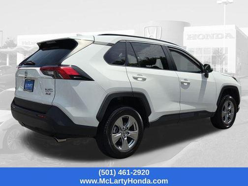 Ice Cap 2024 Toyota RAV4 XLE