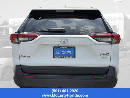 Ice Cap 2024 Toyota RAV4 XLE