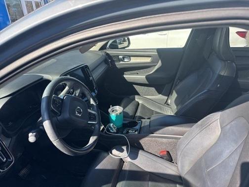 2021 Volvo XC40 T4 Inscription