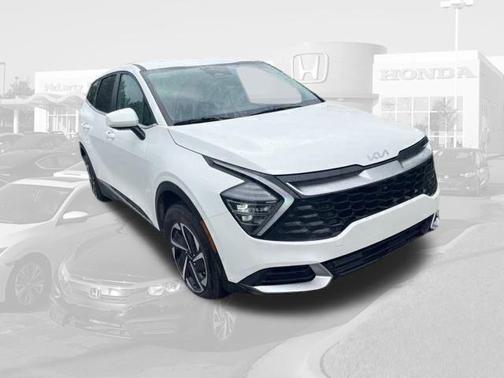 Snow White Pearl 2025 Kia Sportage Hybrid LX