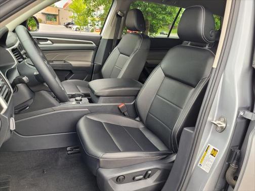 2022 Volkswagen Atlas 3.6L SE w/Technology