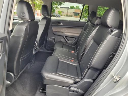 2022 Volkswagen Atlas 3.6L SE w/Technology