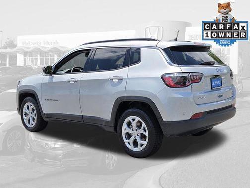 Silver Zynith Metallic Clearcoat 2024 Jeep Compass Latitude