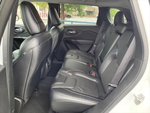 2023 Jeep Cherokee Altitude