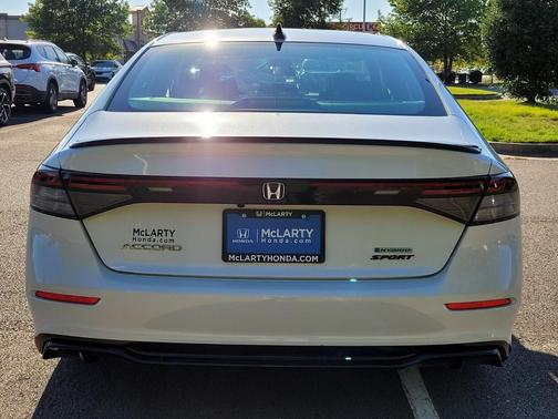 2023 Honda Accord Hybrid Base