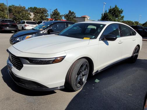 2023 Honda Accord Hybrid Base