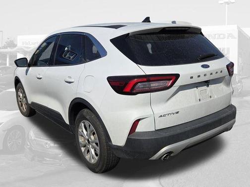 Oxford White 2024 Ford Escape Active