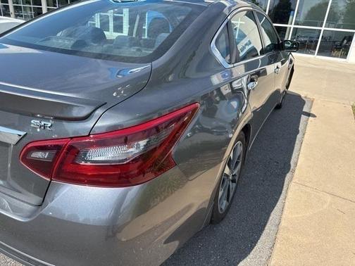2017 Nissan Altima 2.5 SR