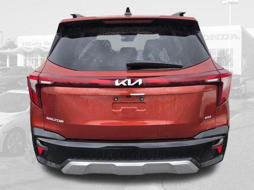 2024 Kia Seltos S