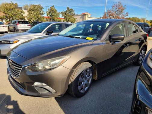 2014 Mazda Mazda3 i Sport
