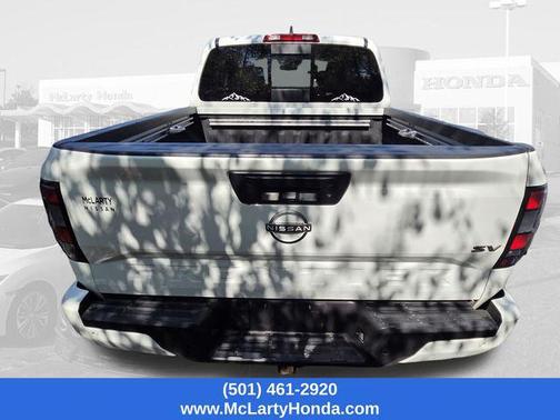 Glacier White 2024 Nissan Frontier SV