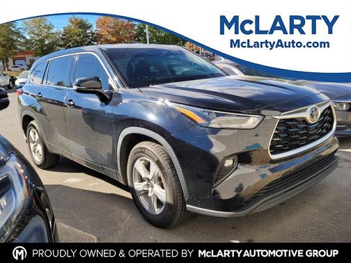 2022 Toyota Highlander LE