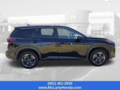 Super Black 2025 Nissan Rogue SV
