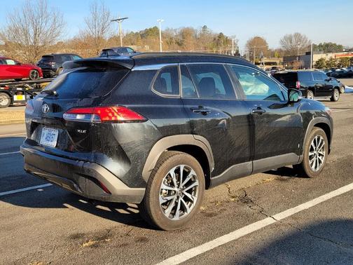 2025 Toyota Corolla Cross XLE