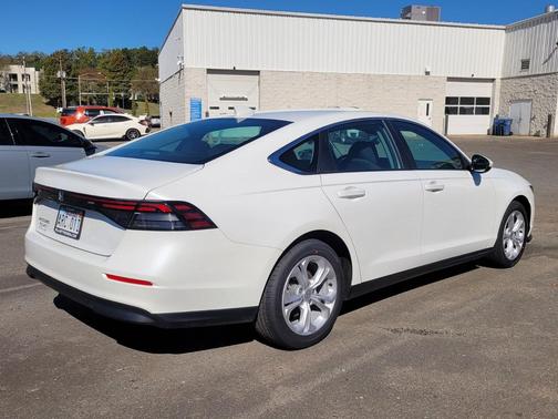 2024 Honda Accord LX 1.5T