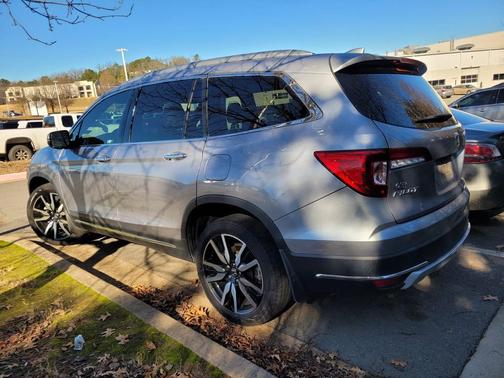 2021 Honda Pilot Touring 8-Passenger