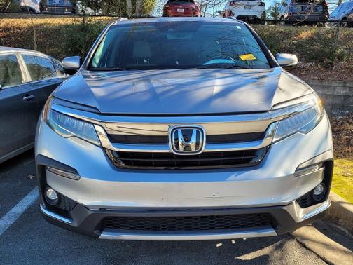 2021 Honda Pilot Touring 8-Passenger