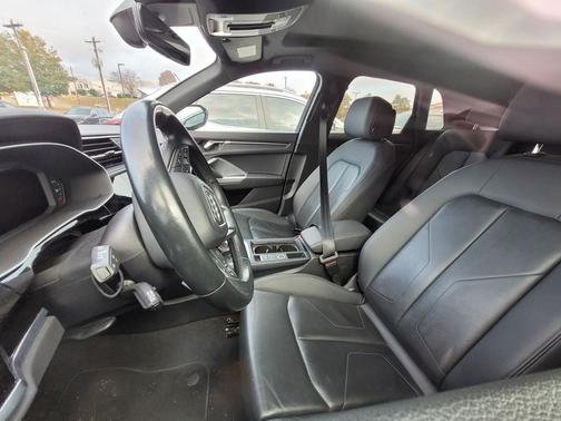 2024 Audi Q3 Premium 45 TFSI S line quattro Tiptronic