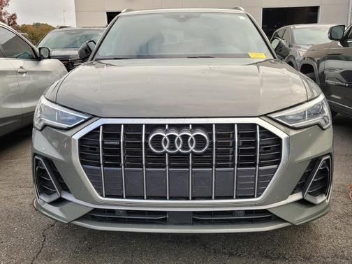 2024 Audi Q3 Premium 45 TFSI S line quattro Tiptronic