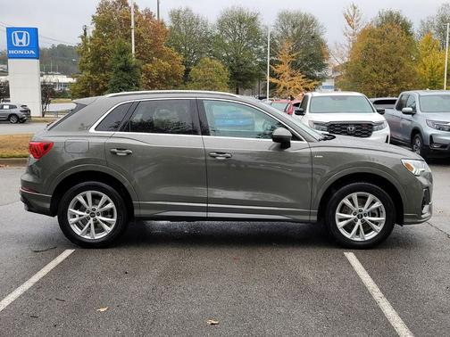 2024 Audi Q3 Premium 45 TFSI S line quattro Tiptronic