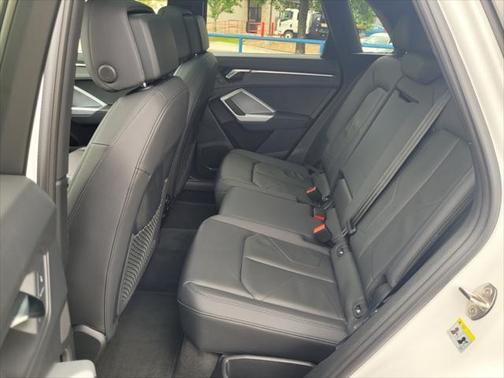 2024 Audi Q3 Premium 45 TFSI S line quattro Tiptronic