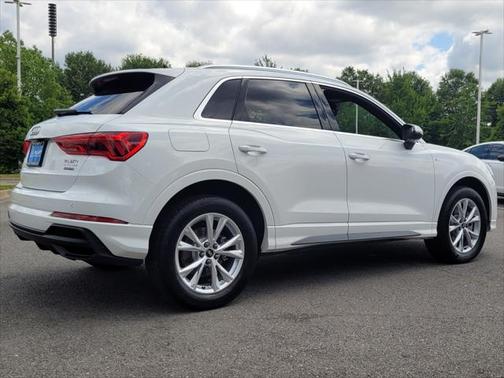 2024 Audi Q3 Premium 45 TFSI S line quattro Tiptronic