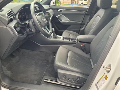 2024 Audi Q3 Premium 45 TFSI S line quattro Tiptronic
