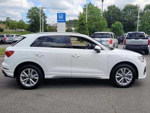 2024 Audi Q3 Premium 45 TFSI S line quattro Tiptronic