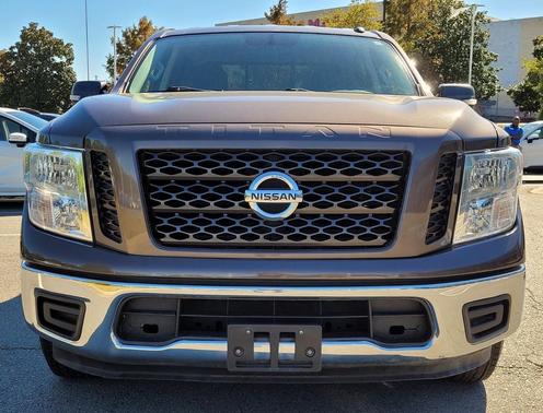2019 Nissan Titan SV