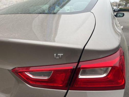 Mineral Gray Metallic 2025 Chevrolet Malibu FWD 1LT