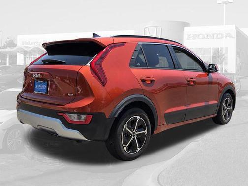 Fire Orange 2023 Kia Niro EX