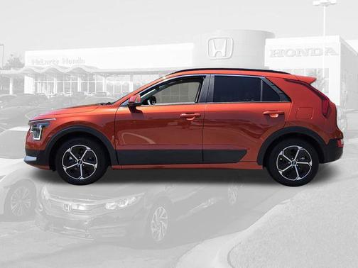 Fire Orange 2023 Kia Niro EX