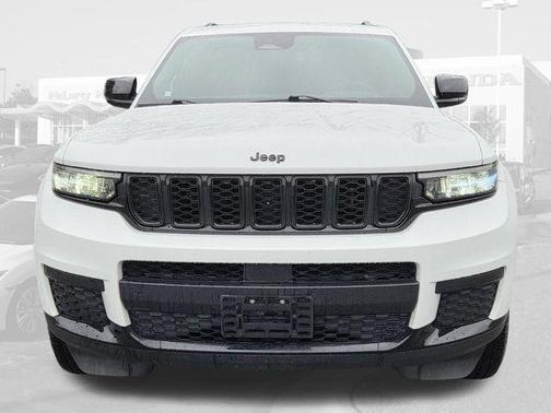 Bright White Clearcoat 2025 Jeep Grand Cherokee L Altitude