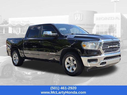 Diamond Black Crystal Pearlcoat 2024 RAM 1500 Laramie